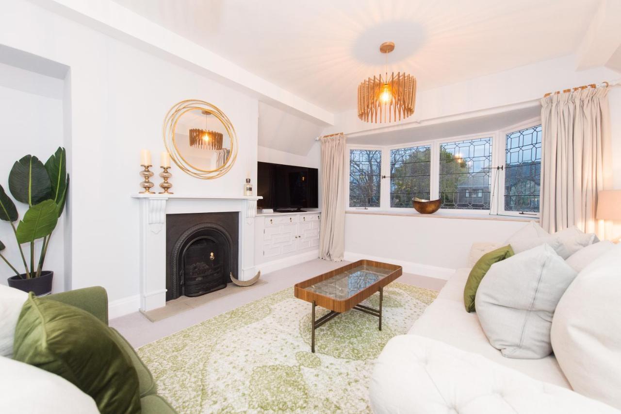 The Tower By Harrogate Serviced Apartments Bagian luar foto