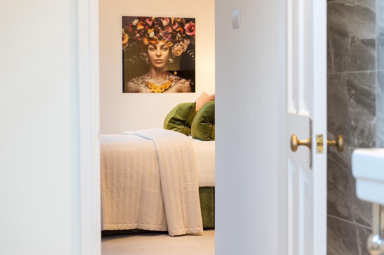 The Tower By Harrogate Serviced Apartments Bagian luar foto