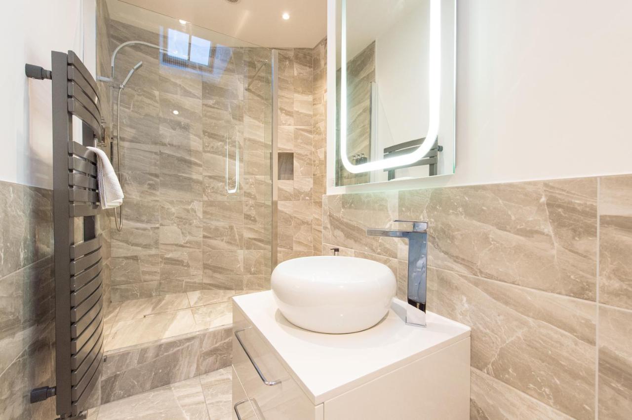 The Tower By Harrogate Serviced Apartments Bagian luar foto