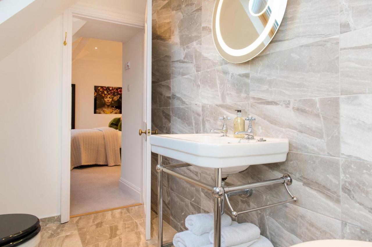 The Tower By Harrogate Serviced Apartments Bagian luar foto
