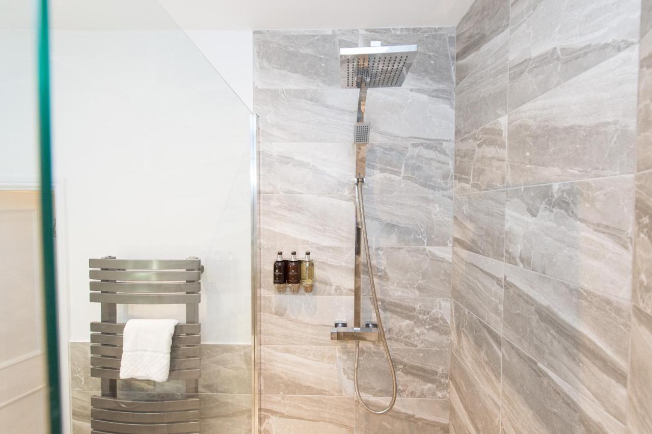 The Tower By Harrogate Serviced Apartments Bagian luar foto