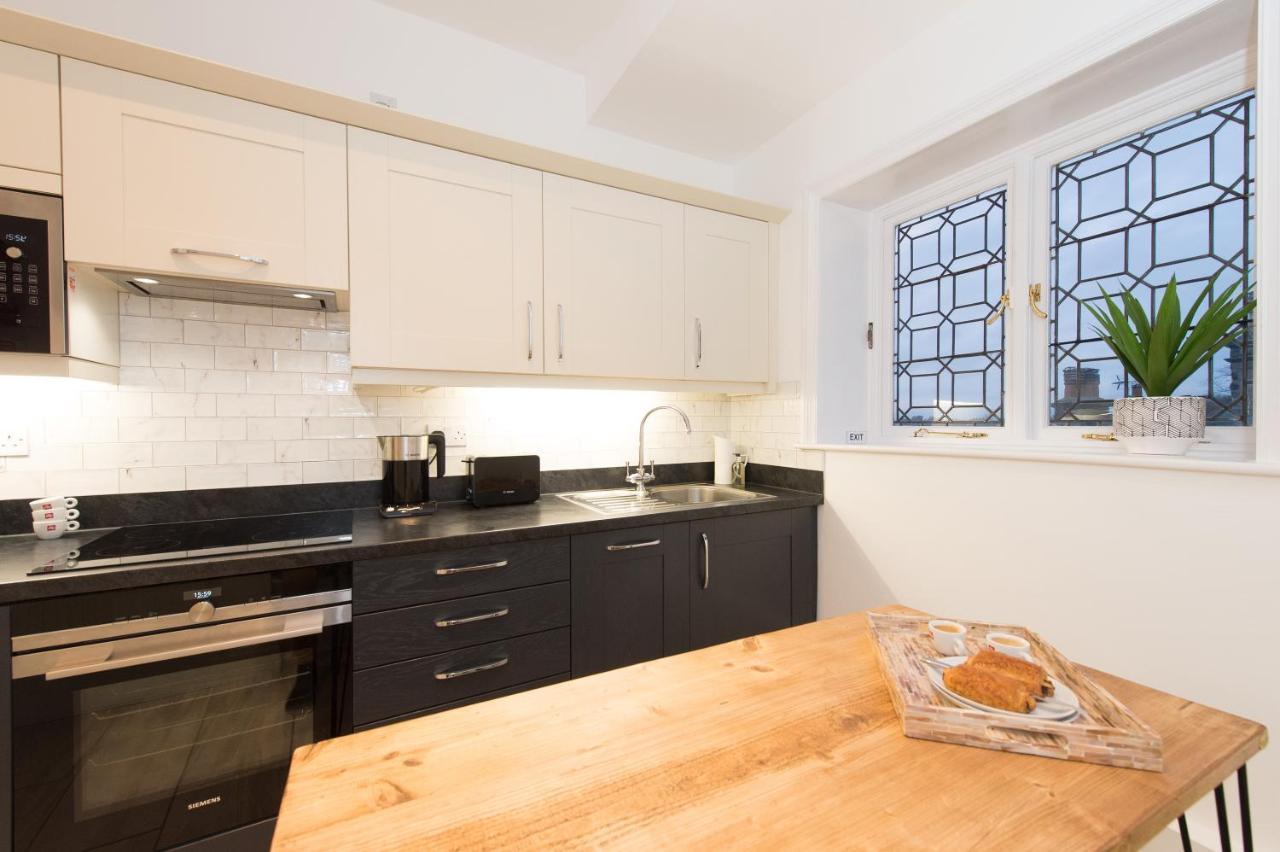 The Tower By Harrogate Serviced Apartments Bagian luar foto