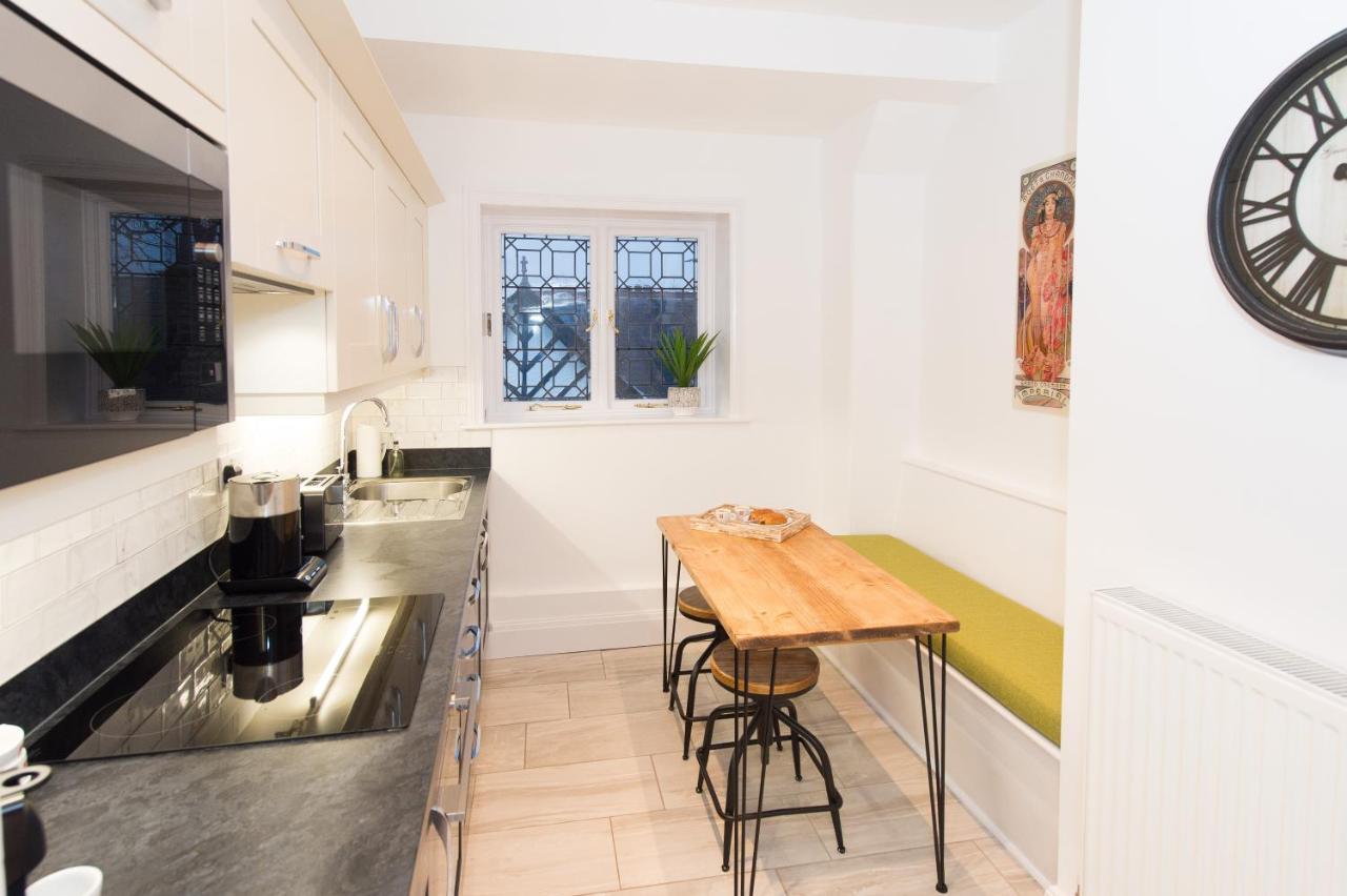 The Tower By Harrogate Serviced Apartments Bagian luar foto
